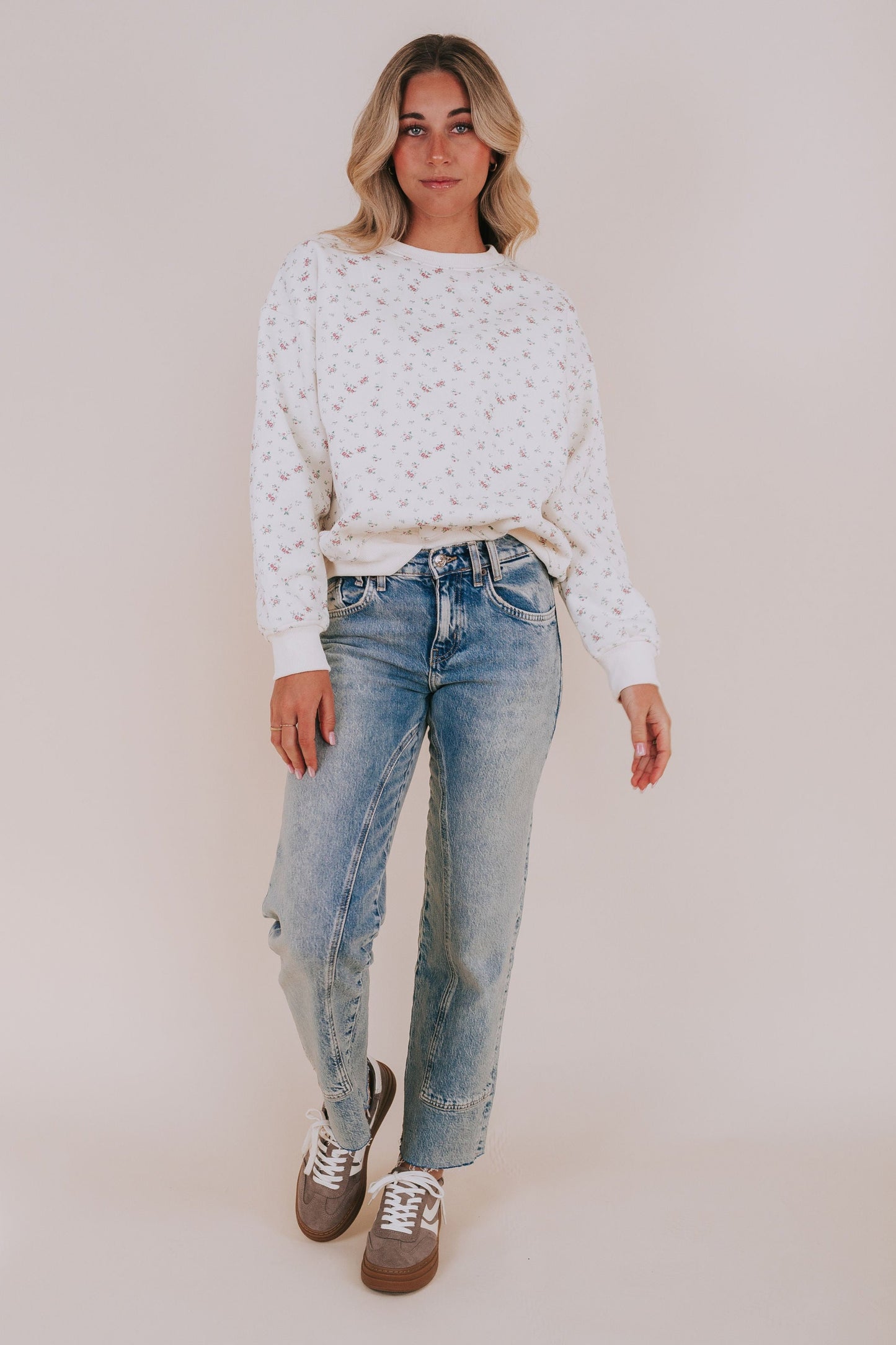 FREE PEOPLE - Risk Taker Mid-Rise Jeans