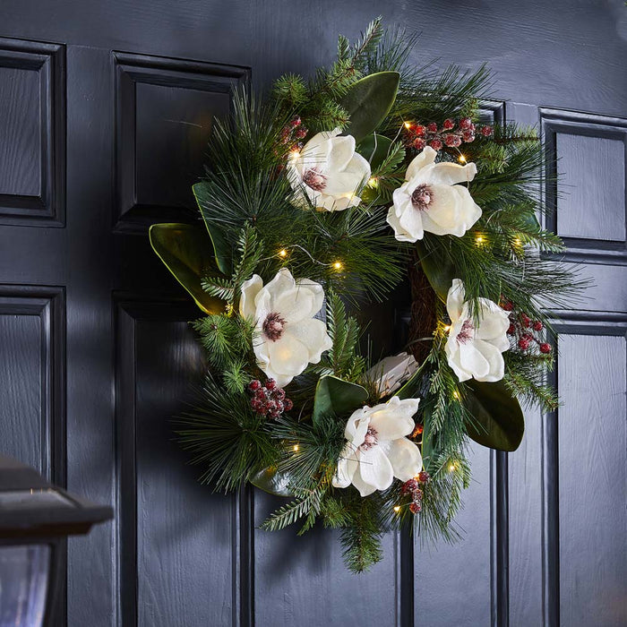 24"D Iced Magnolia Berry Pine Wreath With Lights