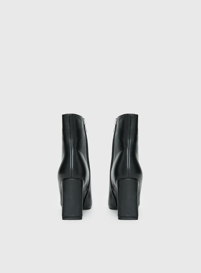 Sawyer Ankle Boots Black