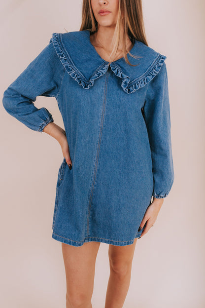 Look At That Woman Dress