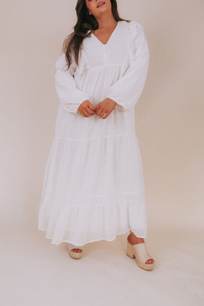 EXCLUSIVE - The White: Lillian