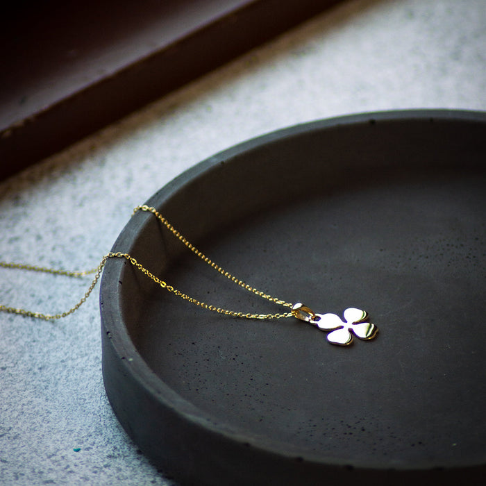 Aagaard halsband med förgyllt fyrklöver