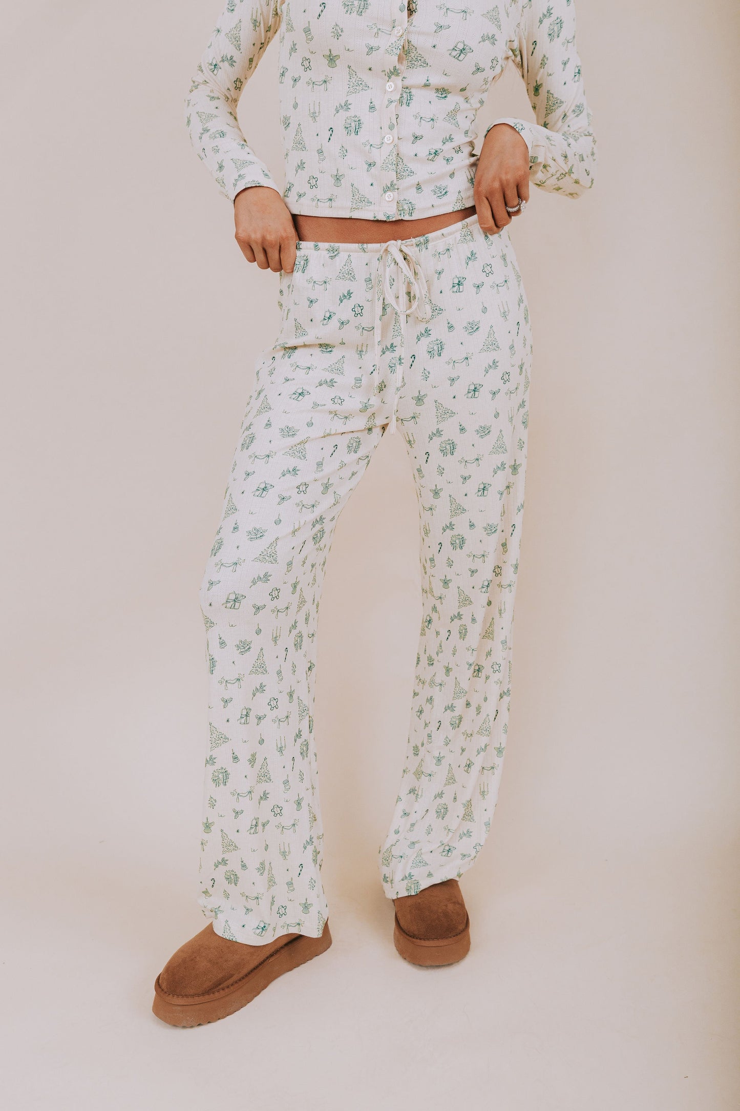 Merry Mistletoe Pants