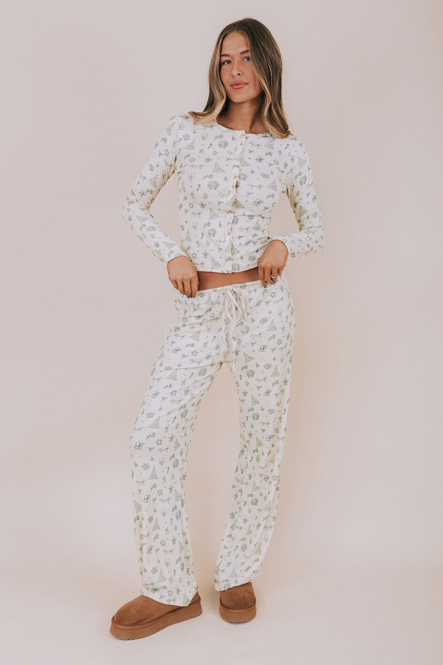 Merry Mistletoe Pants