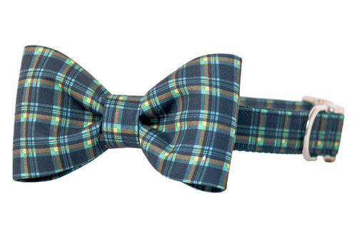 Stylish tartan plaid dog collar in navy and lighter tones, paired with a matching bow tie for a polished, classic look. Completed with a metal buckle, it blends charm and durability for everyday wear or special occasions.