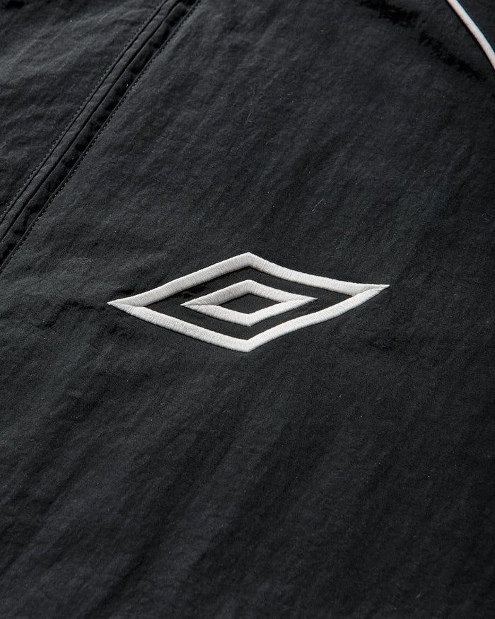 Umbro Eyes Tracksuit Carbon Black Coats and Jackets Jackets UBMW0479FA309 BLK0002