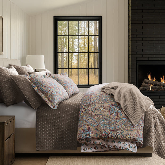 Kasey Comforter Set