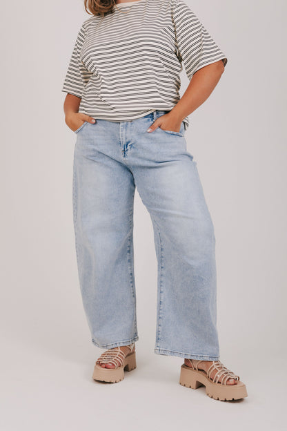 INCLUSIVE SIZING - RISEN - Simplify Jeans