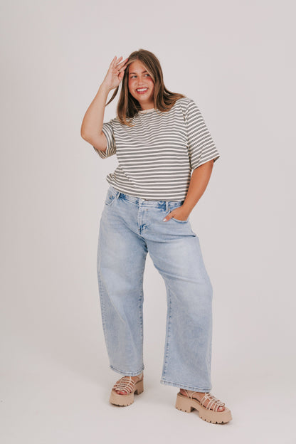 INCLUSIVE SIZING - RISEN - Simplify Jeans