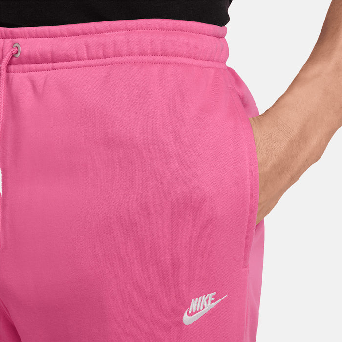 Up close view of pocket on the Men's Nike Club Joggers.