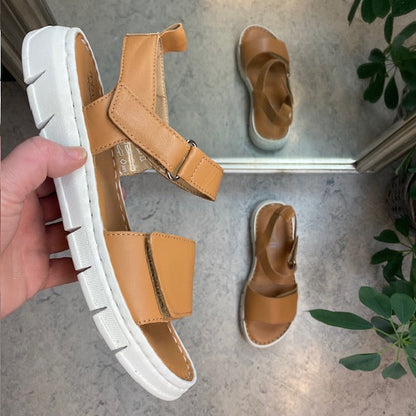 Mjuk och flexibel lädersandal i brunt från Relaxshoe