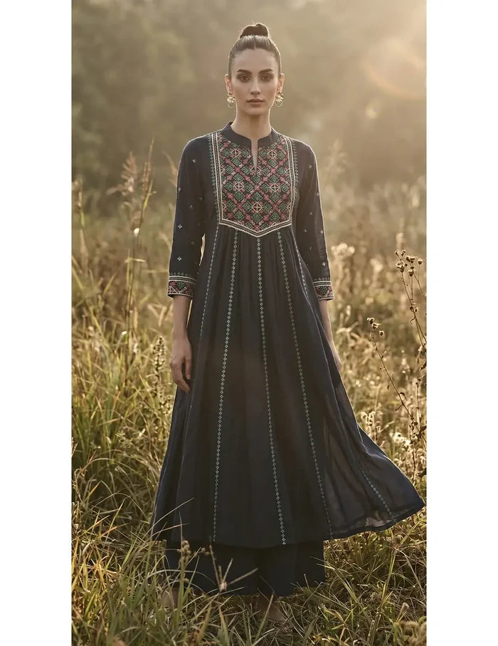 Noir Luxe Phulkari Suit Set
