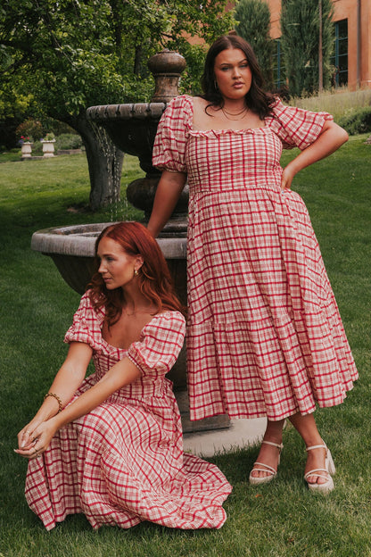 EXCLUSIVE - Sweet Company Dress