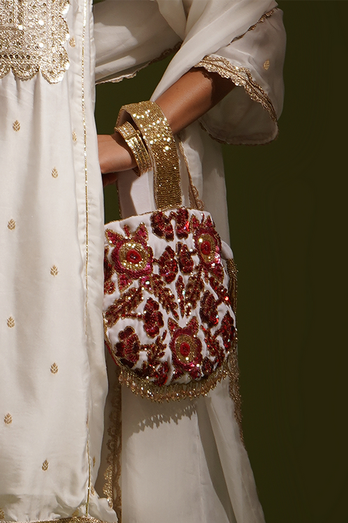 Rosy Dreams Potli