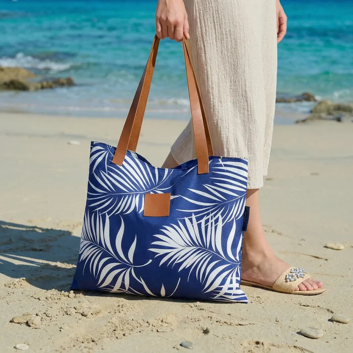 Svelte Tote Bag