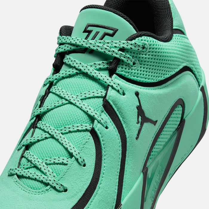 Up close, front view of the Jordan Tatum 4.