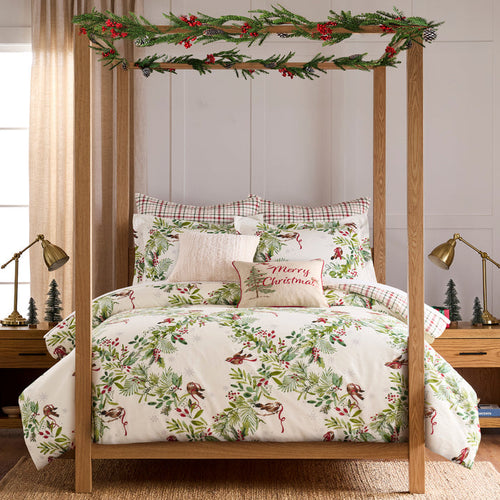 Tinsel Tidings Comforter Set