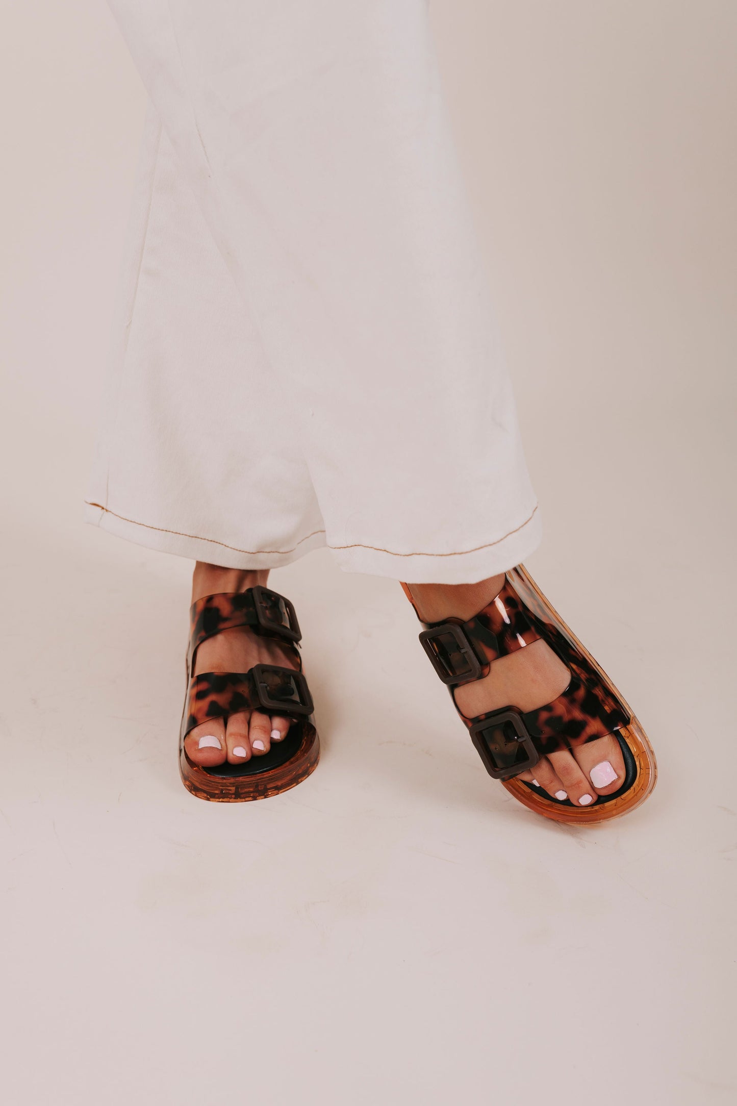DOLCE VITA - Julio Sandals - 2 Colors!