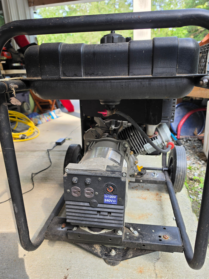 Vanguard (Briggs & Stratton) 9hp Basic Gas Powered Generator