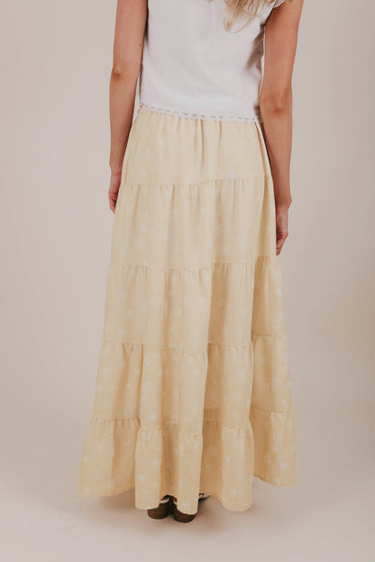 INCLUSIVE SIZING - Hop Into Spring Skirt